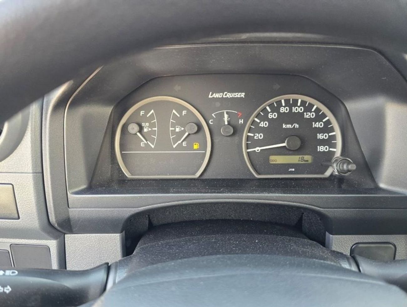 Toyota Land Cruiser 70 HARD TOP 3 DOOR 4.2L DIESEL AMBULANCE MANUAL TRANSMISSION