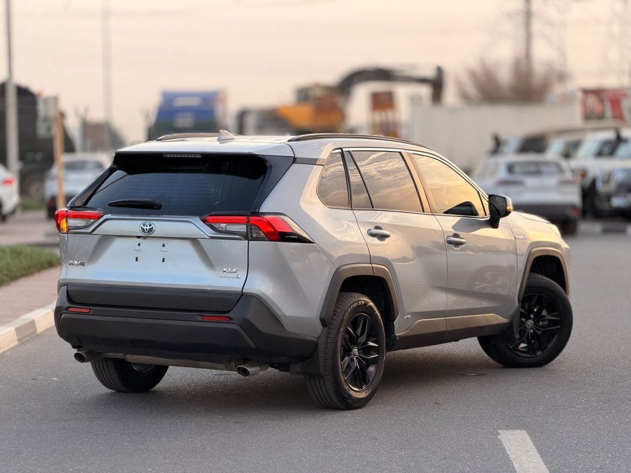 Toyota RAV4 Hybrid XLE 2.5L