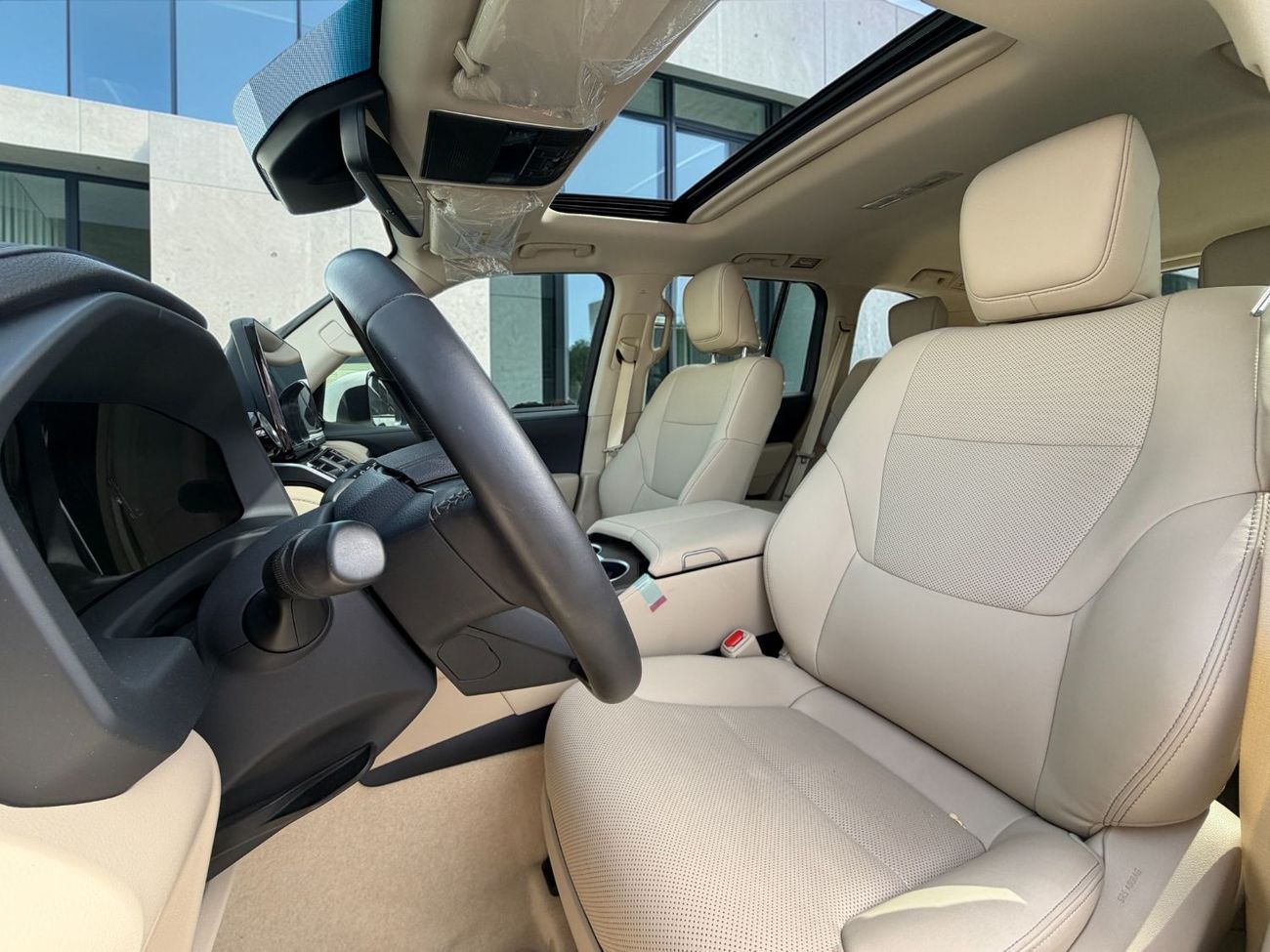 Toyota Land Cruiser GXR 3.5L TOYOTA LAND CRUISER GXR TWIN TURBO | 3.5L V6 – 409 BHP | 2025 | GCC SPECS | AED 4,960 PER M