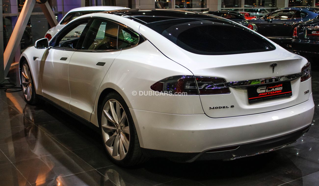 Tesla Model S P90D