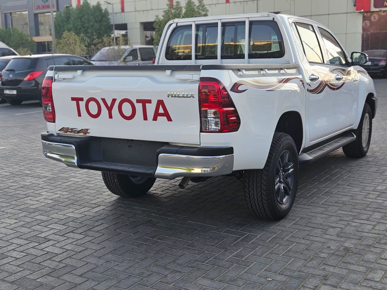 تويوتا هيلوكس Toyota Hilux Double Cabin Pickup Mid-Option 2.7L Petrol Automatic Transmission 4x4 2025