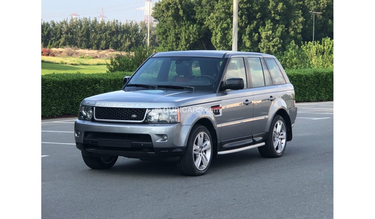 Land Rover Range Rover Sport Model 2013 GCC CAR PREFECT CONDITION INSIDE AND OUTSIDE FULL OPTION SUN ROOF LEATHER SEATS NAVIGATIO