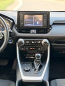 Toyota RAV4 Hybrid XLE 2.5L