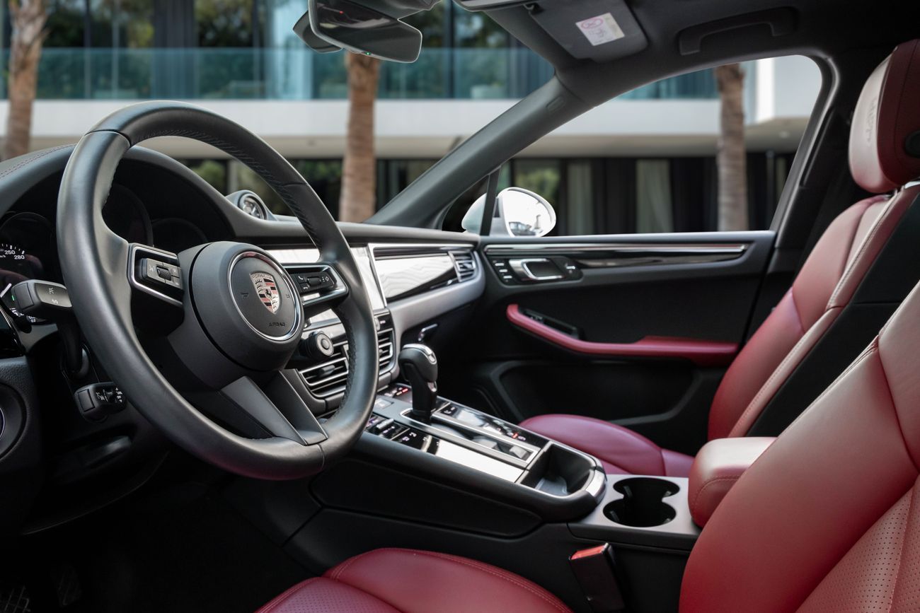 Porsche Macan Macan | 5,190 P.M | 0% Downpayment | Agency Warranty!