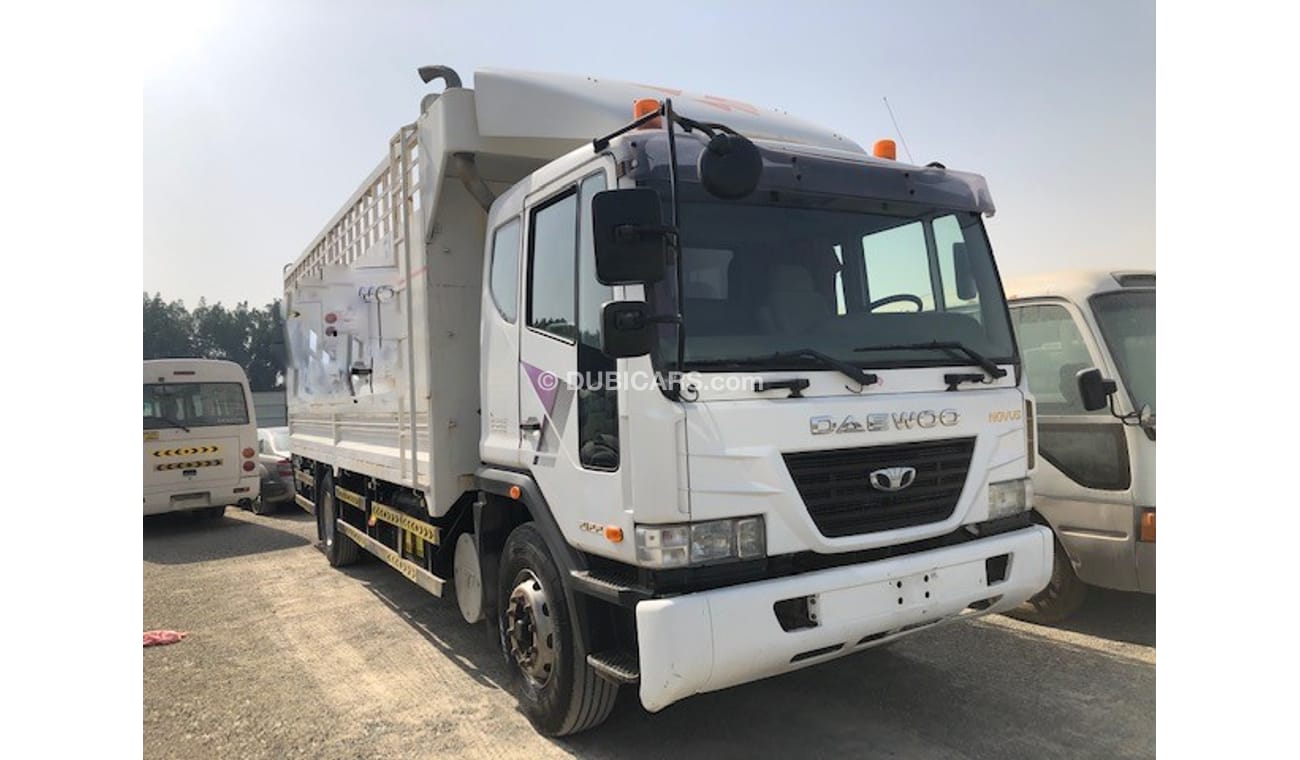 Daewoo Novus 2122 Truck 15 ton, Model:2012. Excellent condition