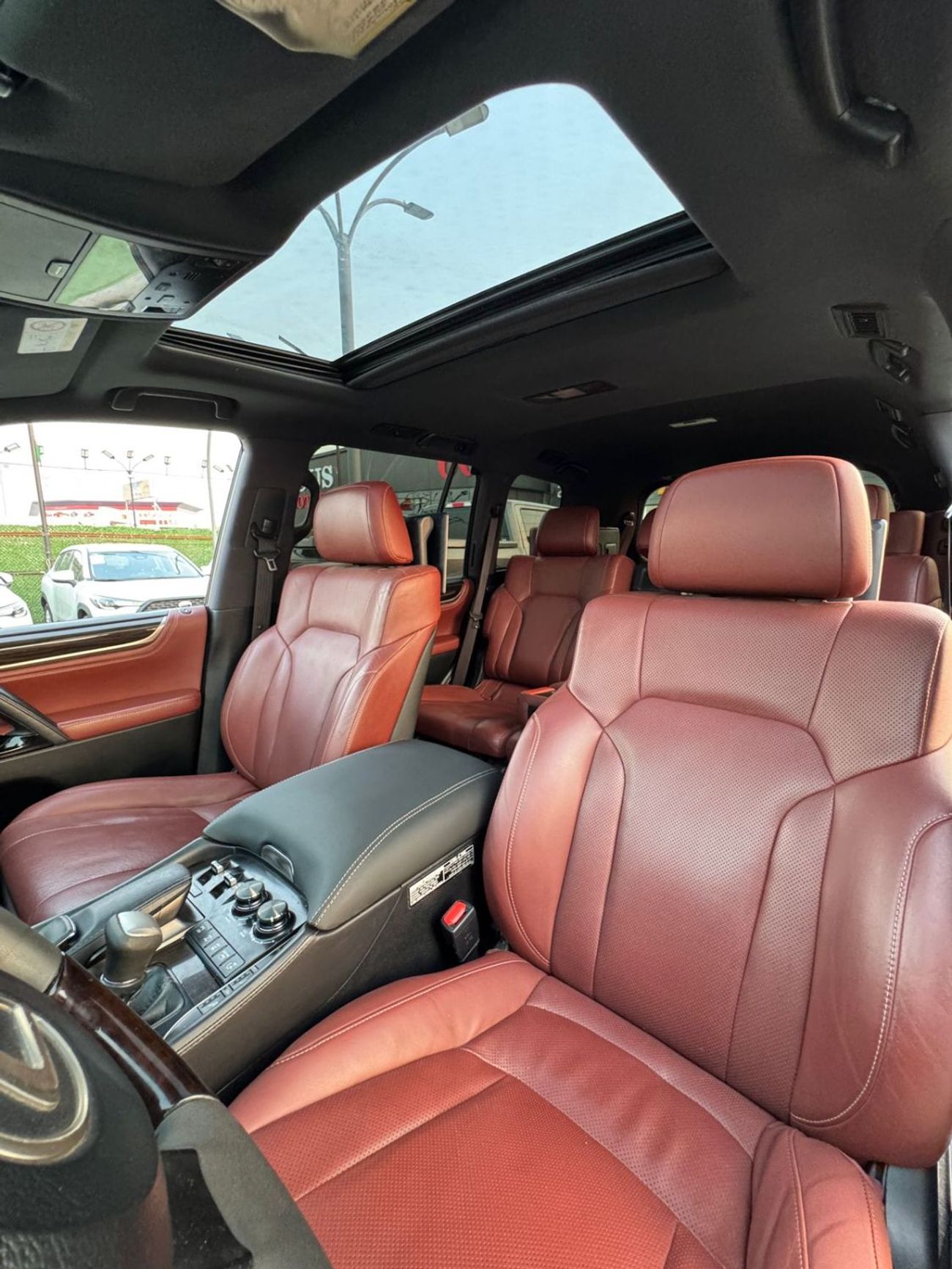 Lexus LX 570 Sport 5.7L