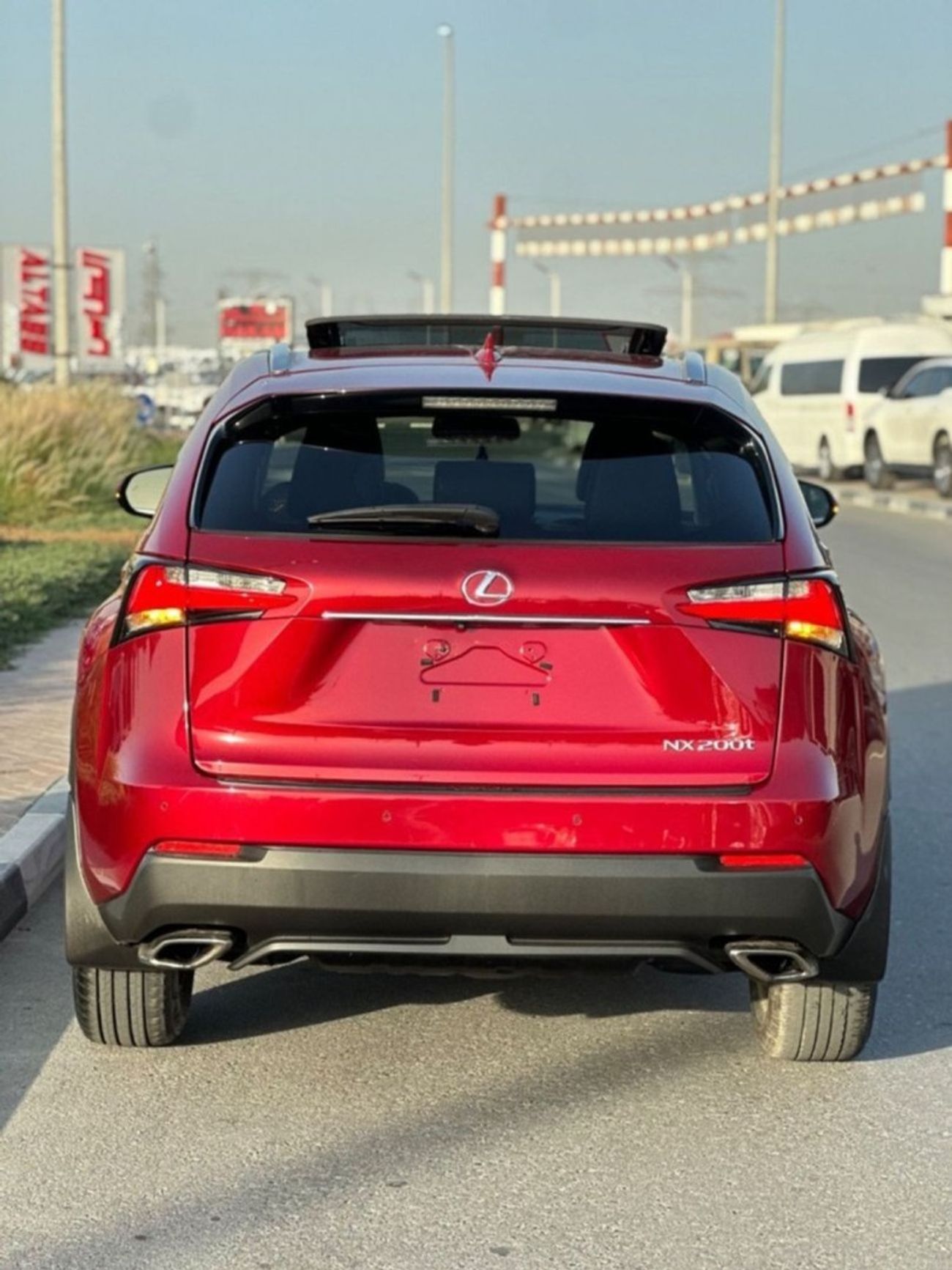 Lexus NX200t Premier 2.0L 4WD sunroof Full Option