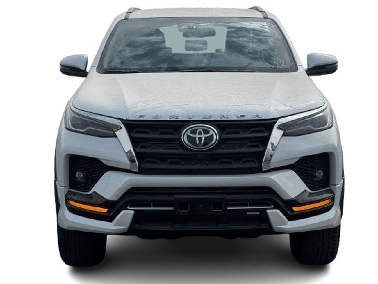 Toyota Fortuner ECTARC005 – 2026 Toyota Fortuner – 2.8L Diesel Auto – White with Tan Interior