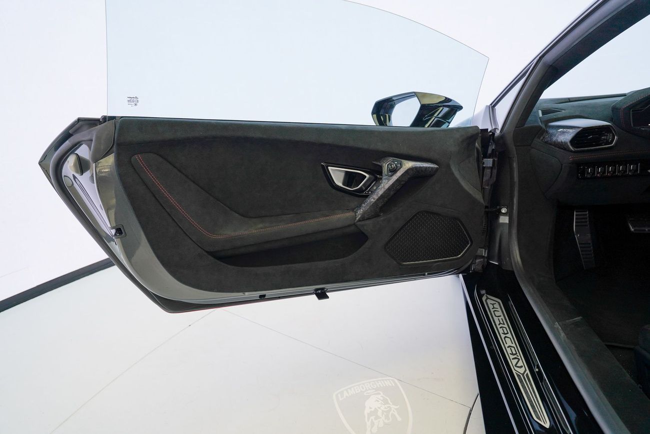 لامبورغيني هوراكان PERFORMANTE