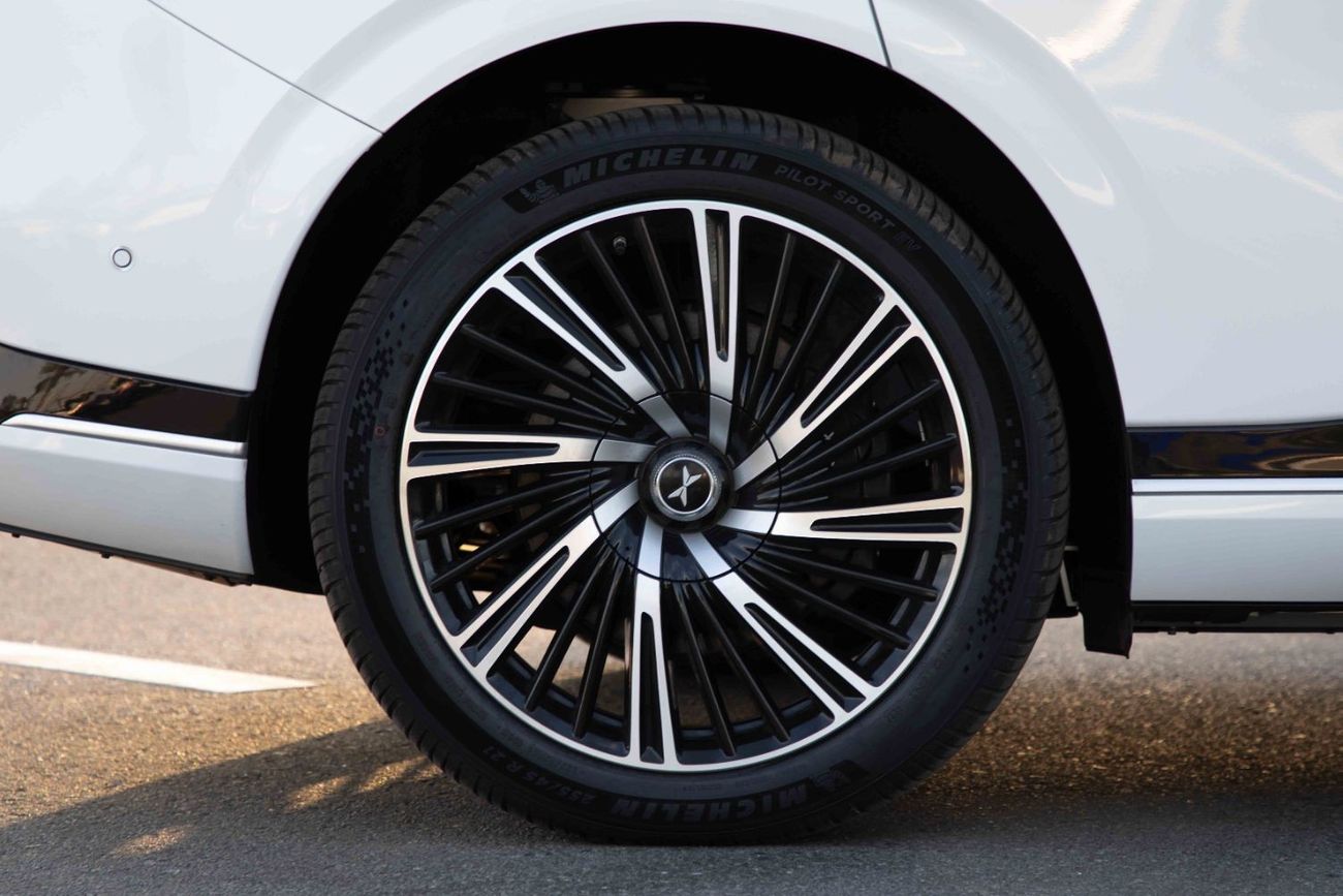 Xpeng G9 2022 Xpeng G9 702 Pro - White inside Brown