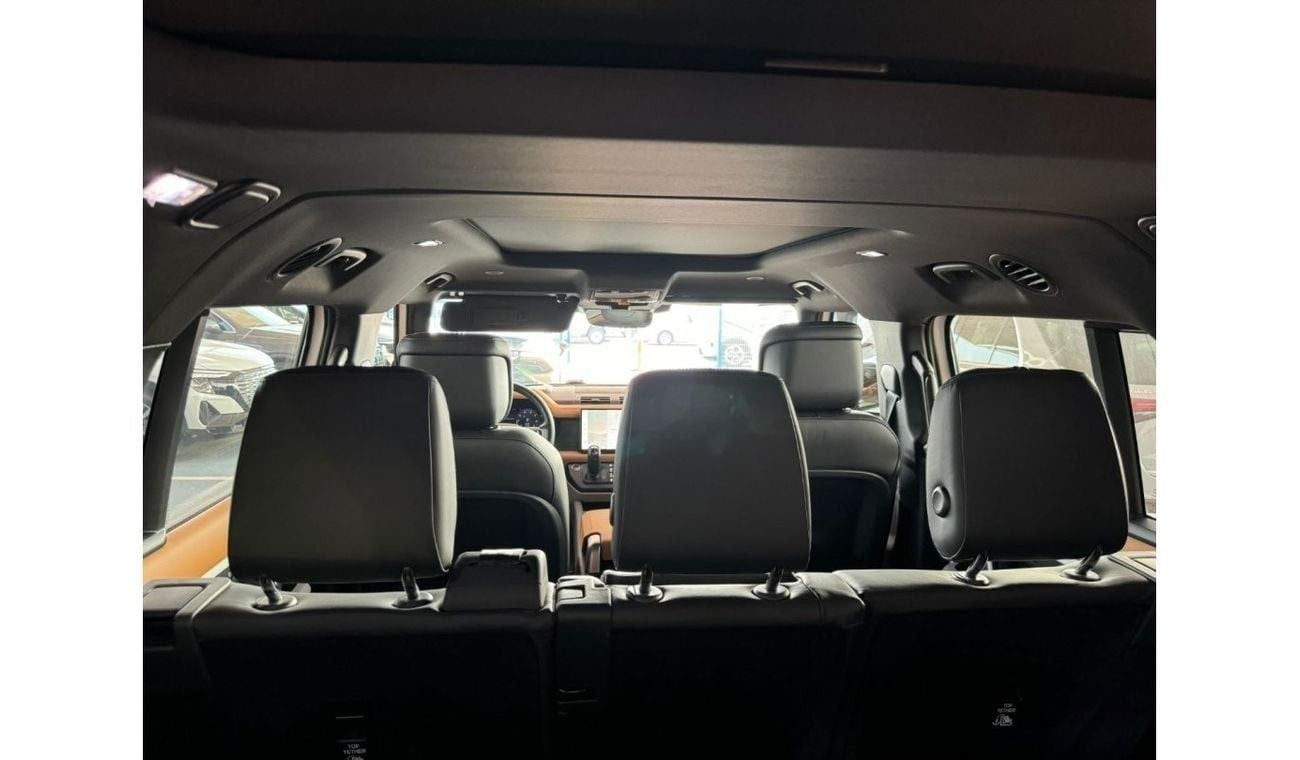 لاند روفر ديفندر 2023 Land Rover Defender 130-P400- X Dynamic 3.0L