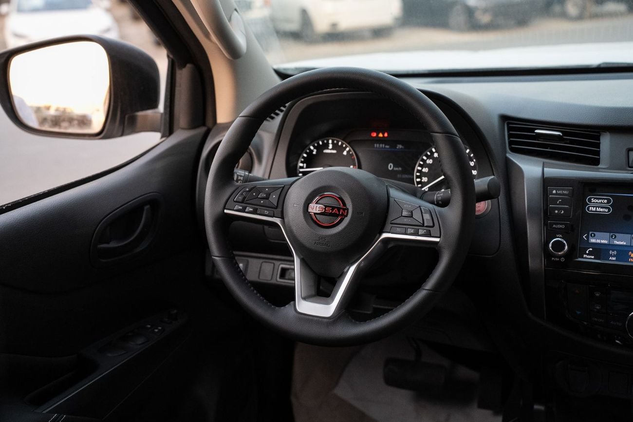 Nissan Navara PRO-4X Off-Road | 2.5L Diesel 4WD A/T (Only For Export)