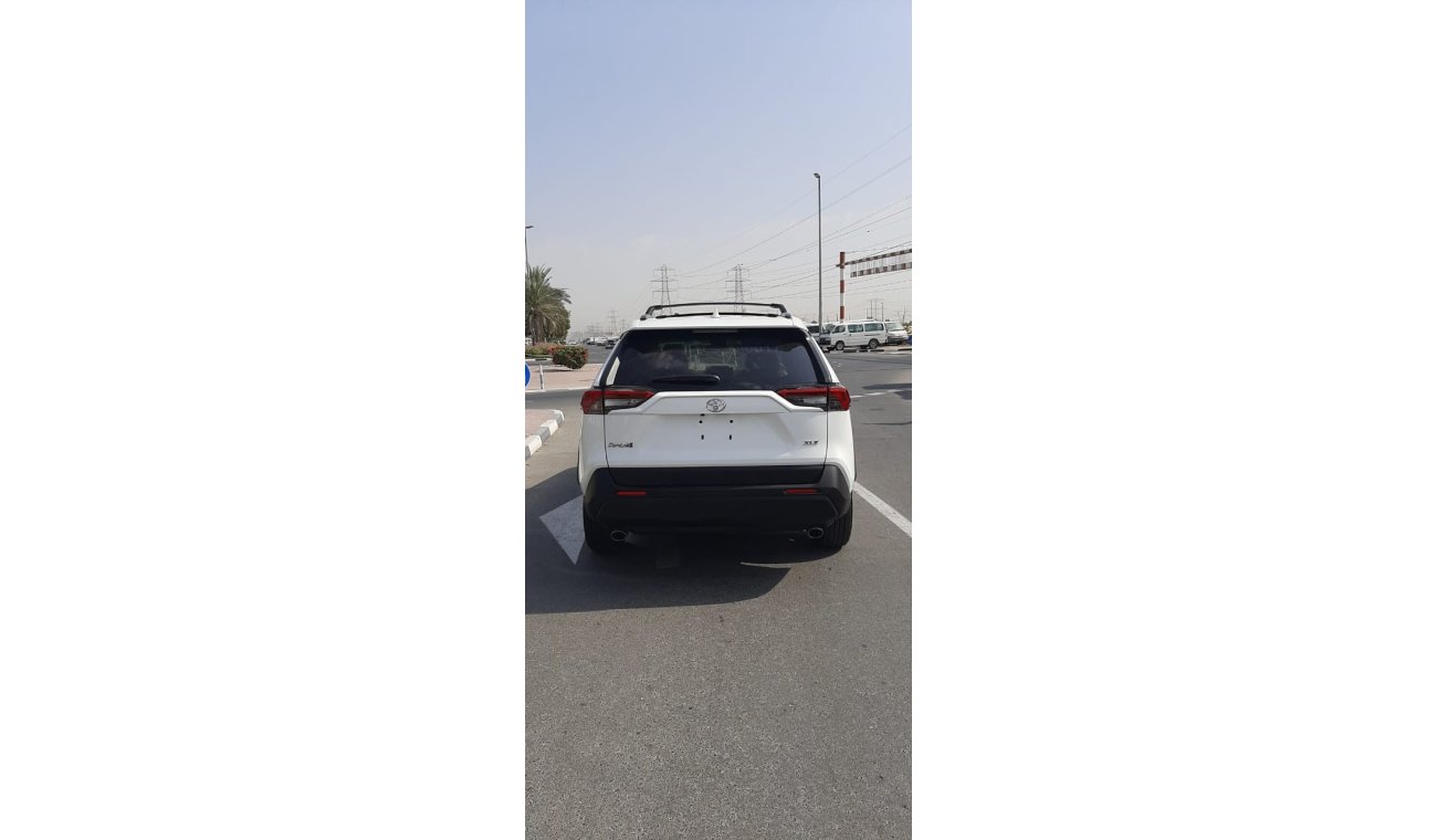 تويوتا راف ٤ TOYOTA RAV4 XLE push  start sunroof