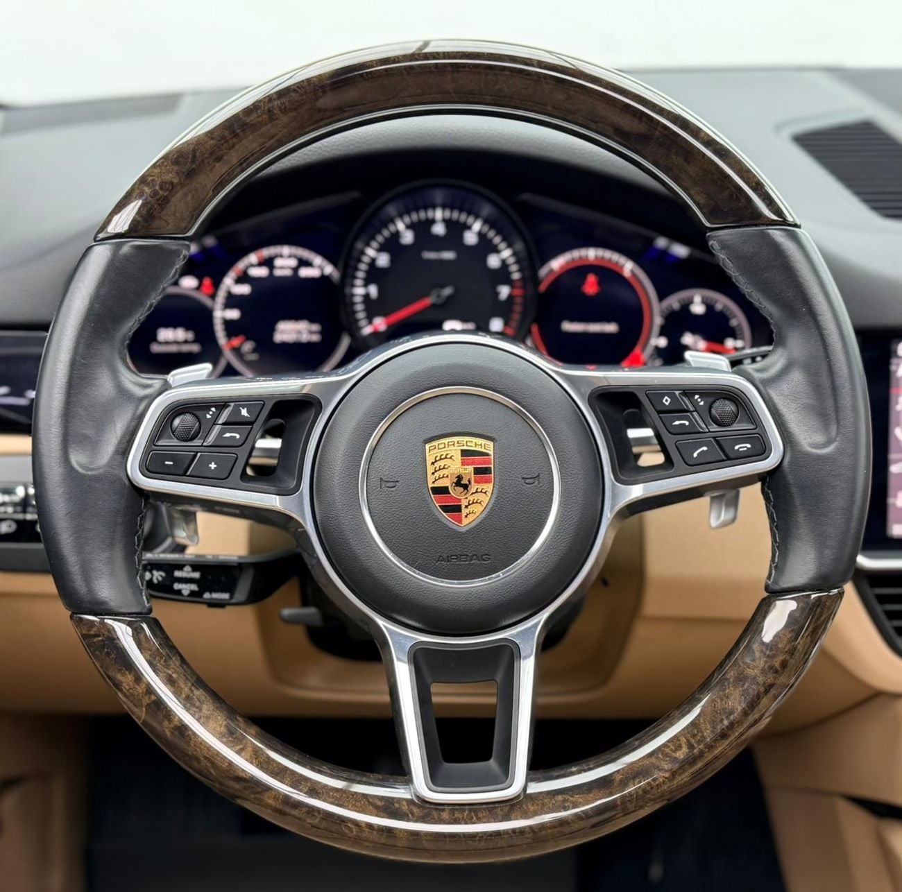 بورش كايان 2019 Porsche Cayenne, Warranty, Full Service History, Fully Loaded, Excellent Condition, GCC