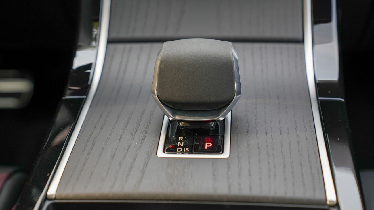 Land Rover Range Rover Velar P250 AUTOBIOGRAPHY 2026!! FIVE YEARS WARRANTY!! THREE YEARS SERVICE CONTRACT