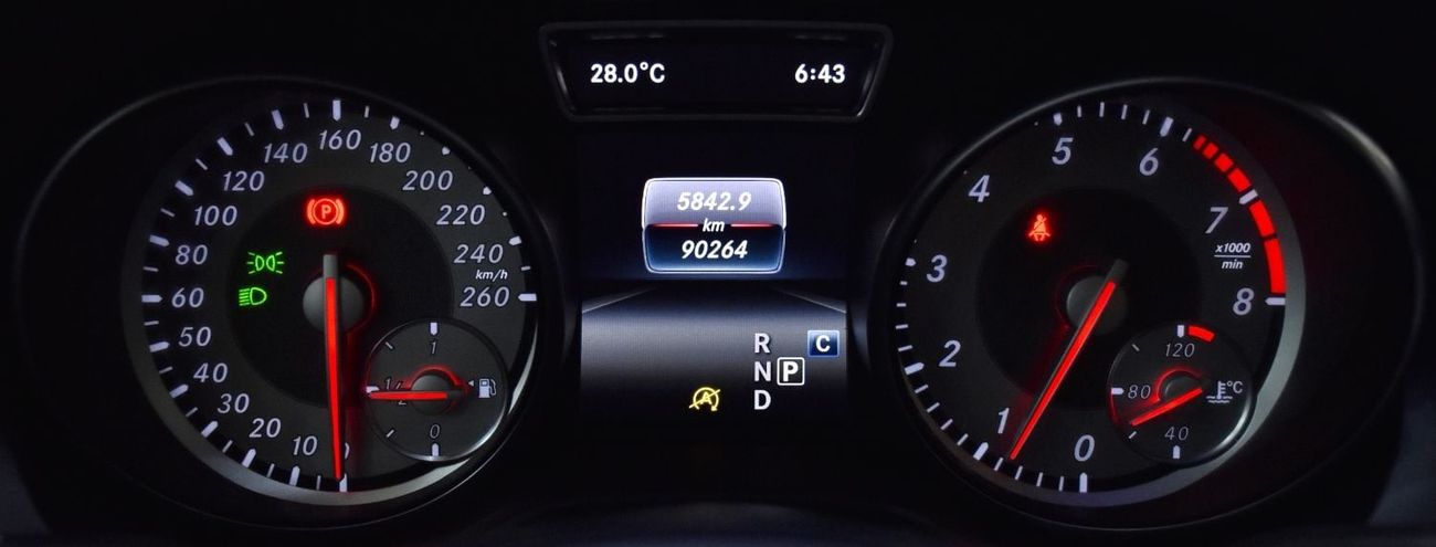 Mercedes-Benz GLA 250 EXCELLENT DEAL for our Mercedes Benz GLA 250 4Matic ( 2017 Model ) in Silver Color GCC Specs