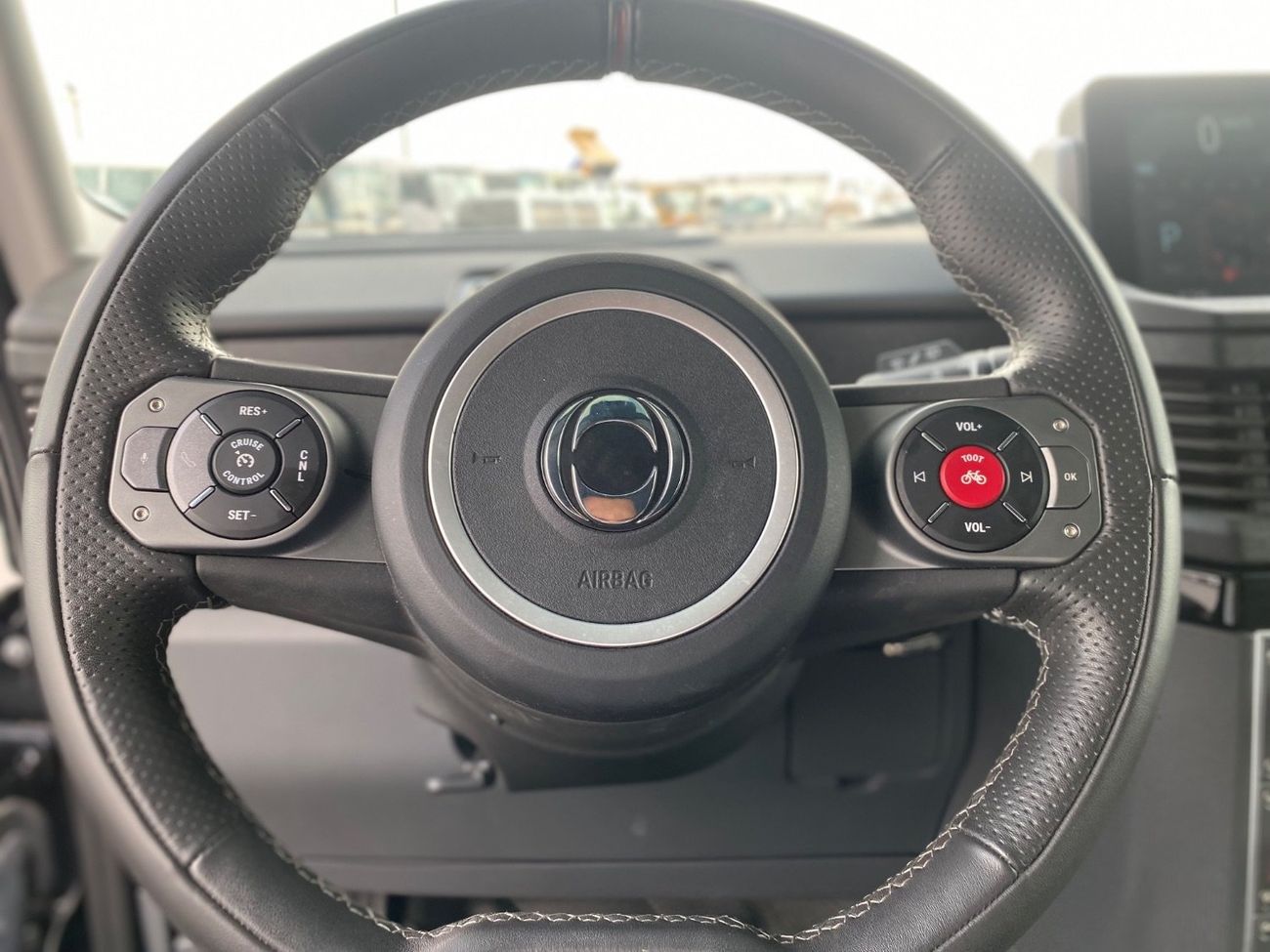 إينيوس غرينادير QuarterMaster