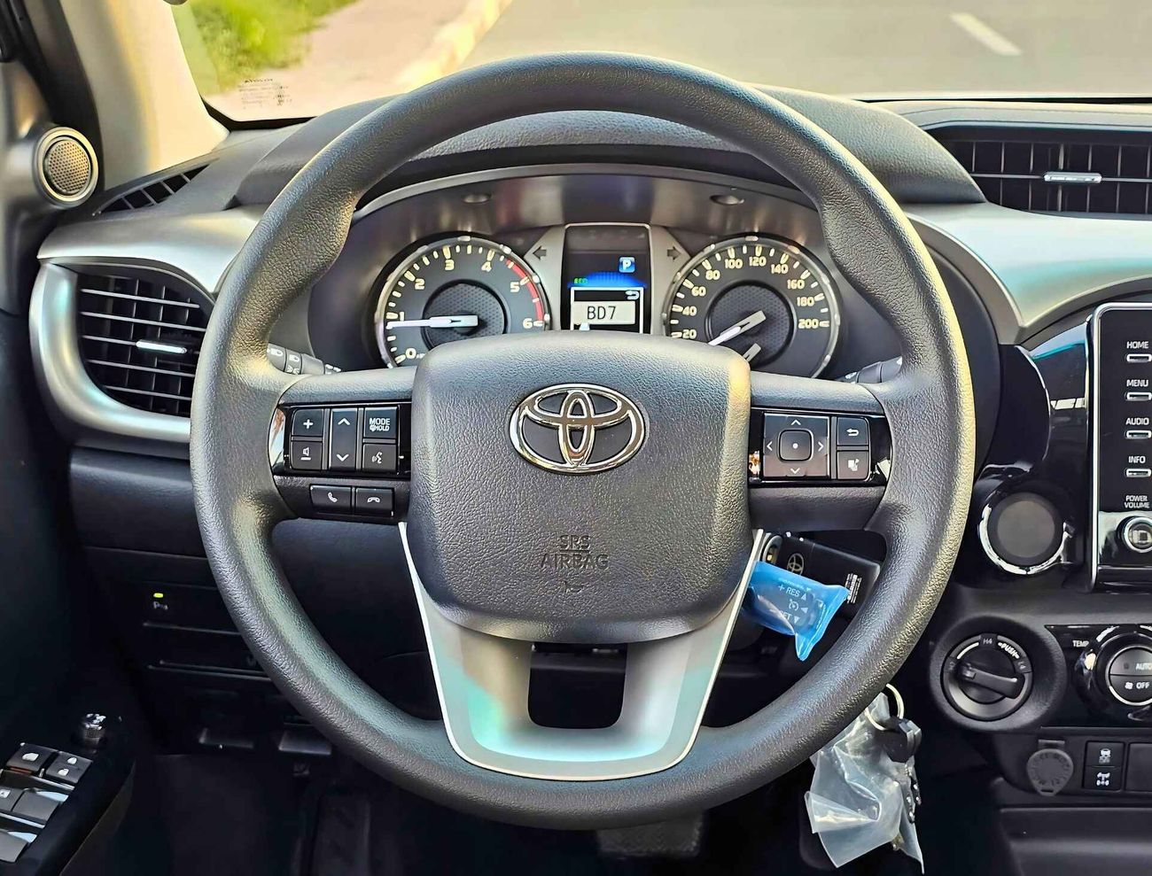 Toyota Hilux 2.4L Diesel / Automatic Gear / FULL OPTION  (CODE # HDDWAF)