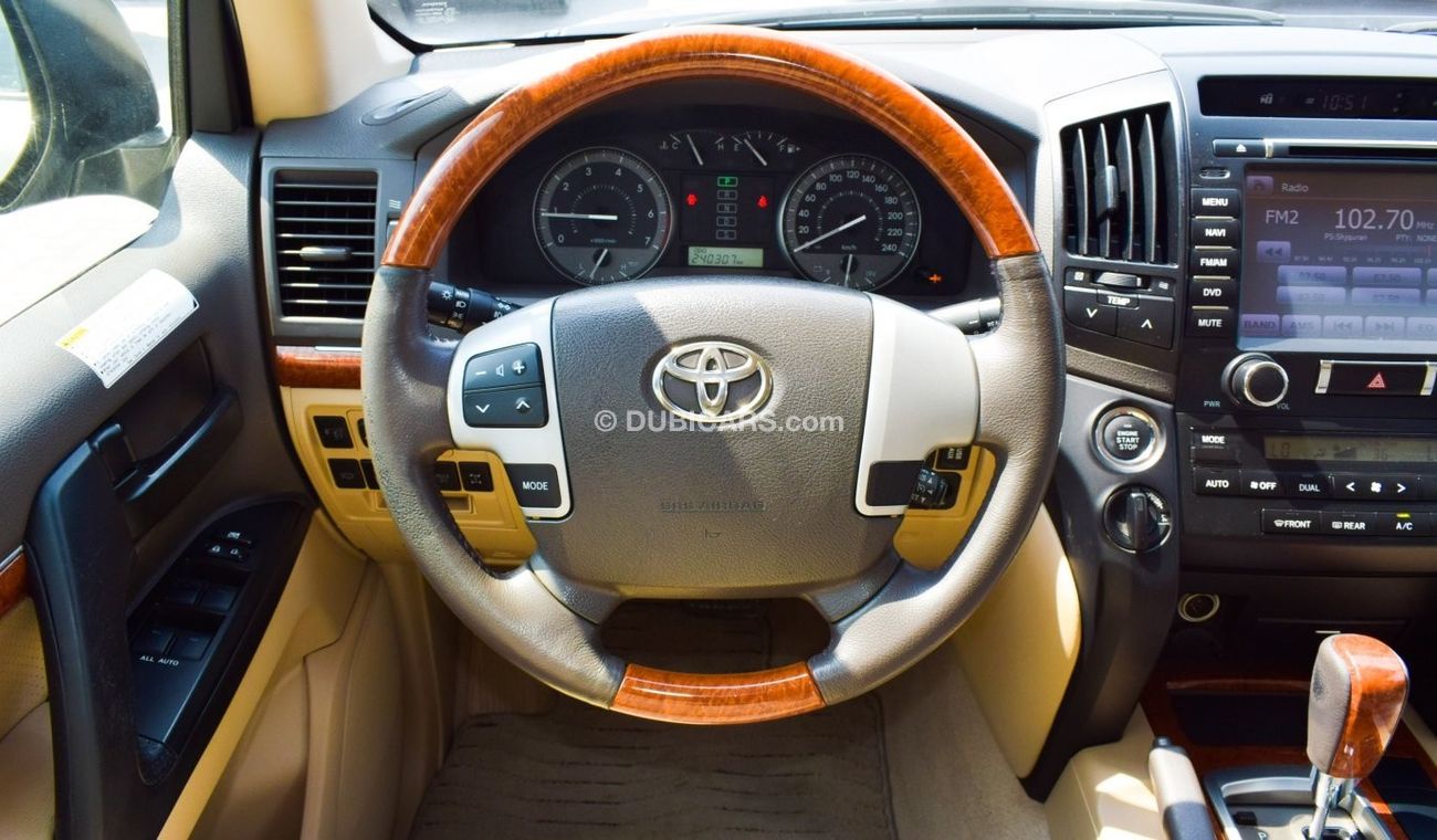 تويوتا لاند كروزر GXR V6