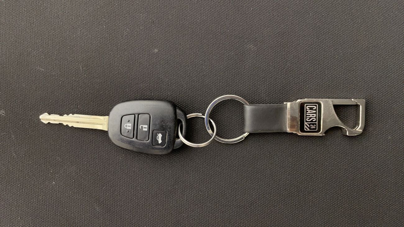 تويوتا يارس SE 1.5 | بدون دفعة مقدمة | اختبار القيادة في المنزل