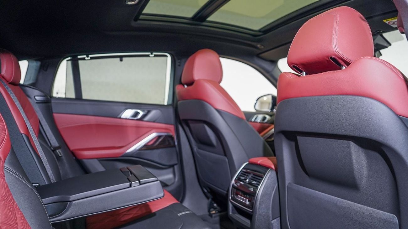 BMW X6 40i M Sport 3.0L | AED 5,500 PM | Warranty- Service July 2027 | GCC