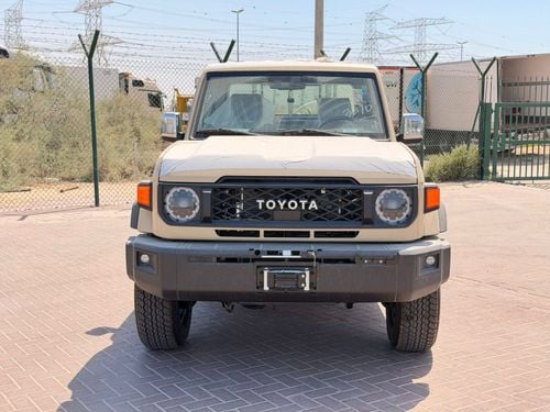 Toyota Land Cruiser Pick Up Toyota pickup LC 79 SINGLE Petrol 4,0L Model 2026  Saudi spec