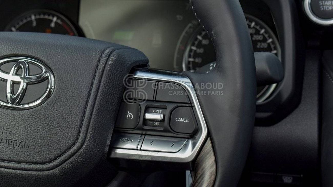 Toyota Land Cruiser VX 3.3L