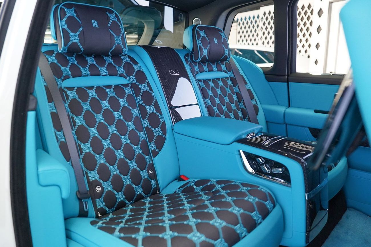 رولز رويس كولينان BLACK BADGE