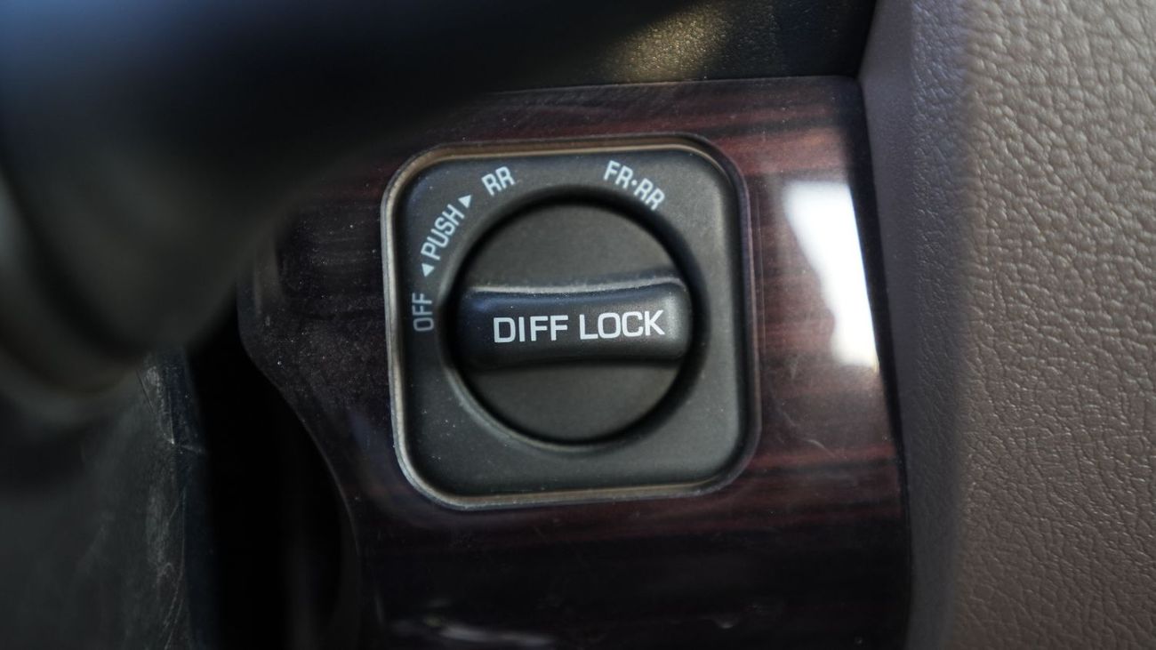 Toyota Land Cruiser Pick Up