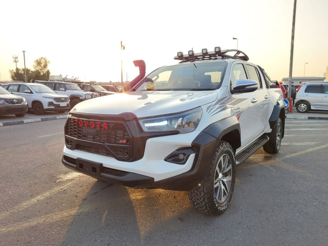 تويوتا هيلوكس TOYOTA HILUX PICKUP RHD 2018 MODEL 2.8 L DIESEL AUTOMATIC(PM29171)