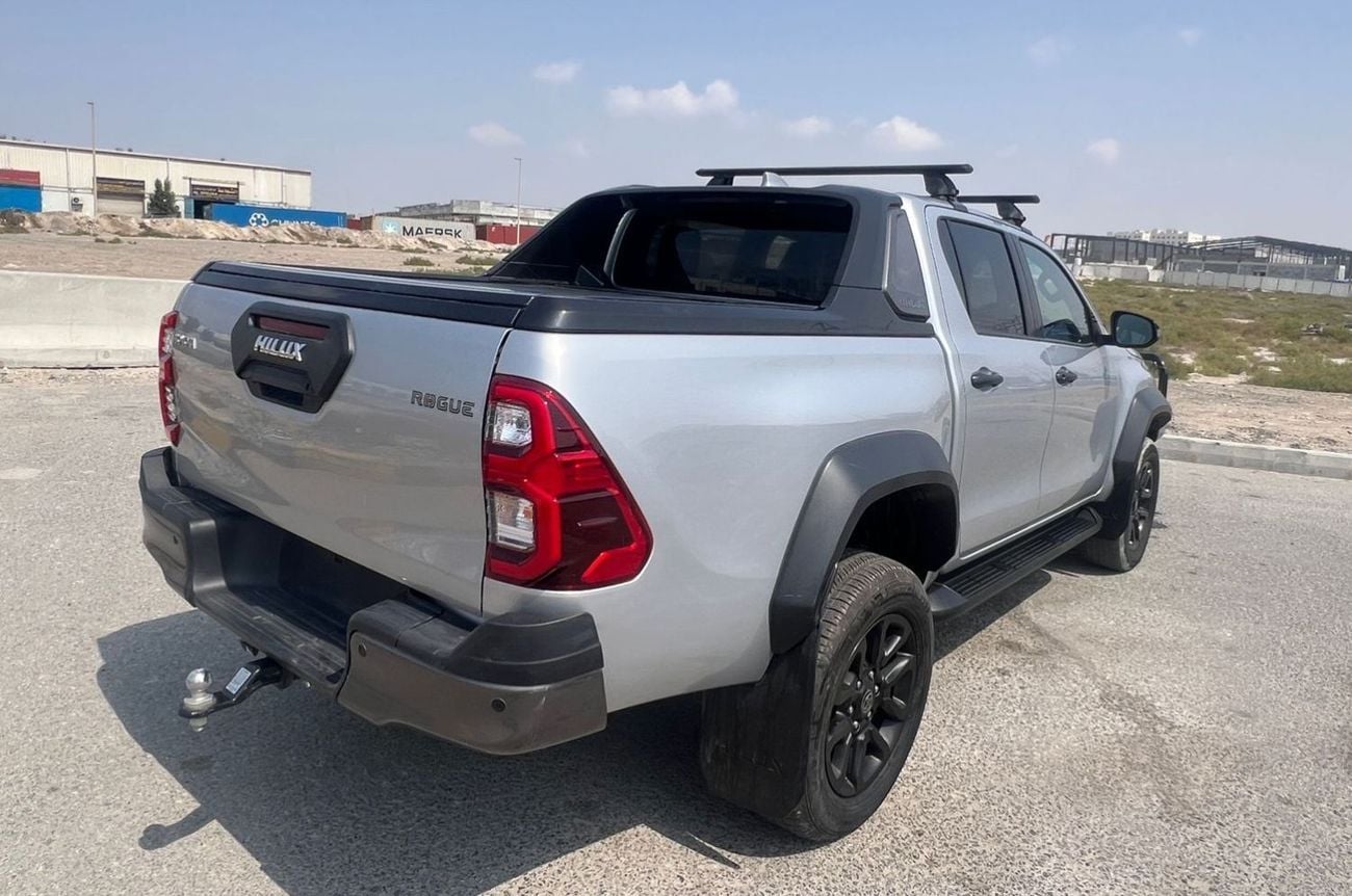 Toyota Hilux ADVENTURE RIGHT HAND DRIVE ONLY FOR EXPORT 2.8L 4 CYLIENDER