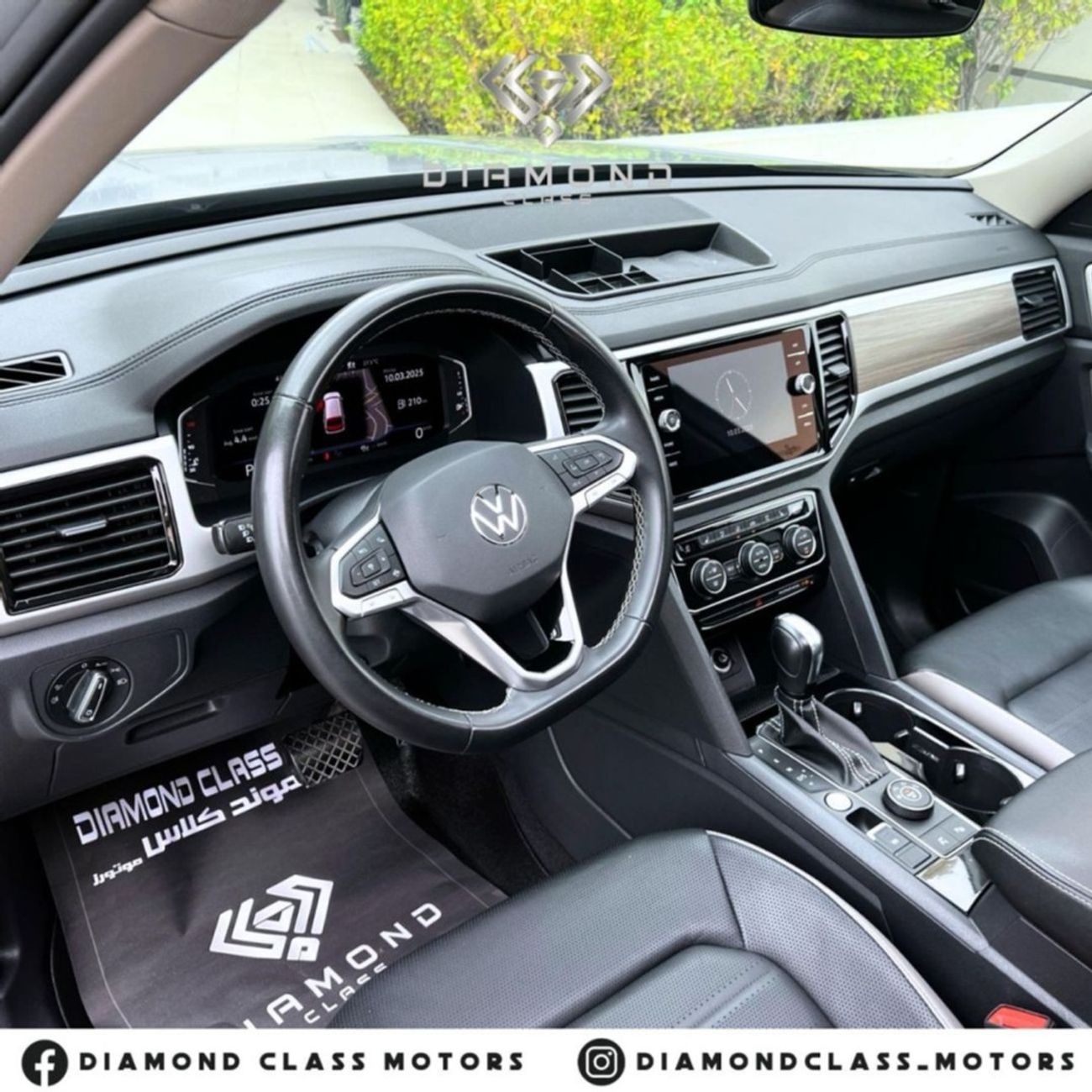 Volkswagen Teramont Highline 3.6L Volkswagen Teramont Highline  3.6L AWD Panoramic  Full Option   GCC    Under Agency Wa