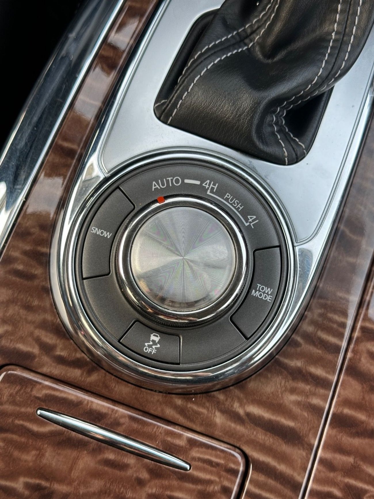 Nissan Armada 4WD 2020 model