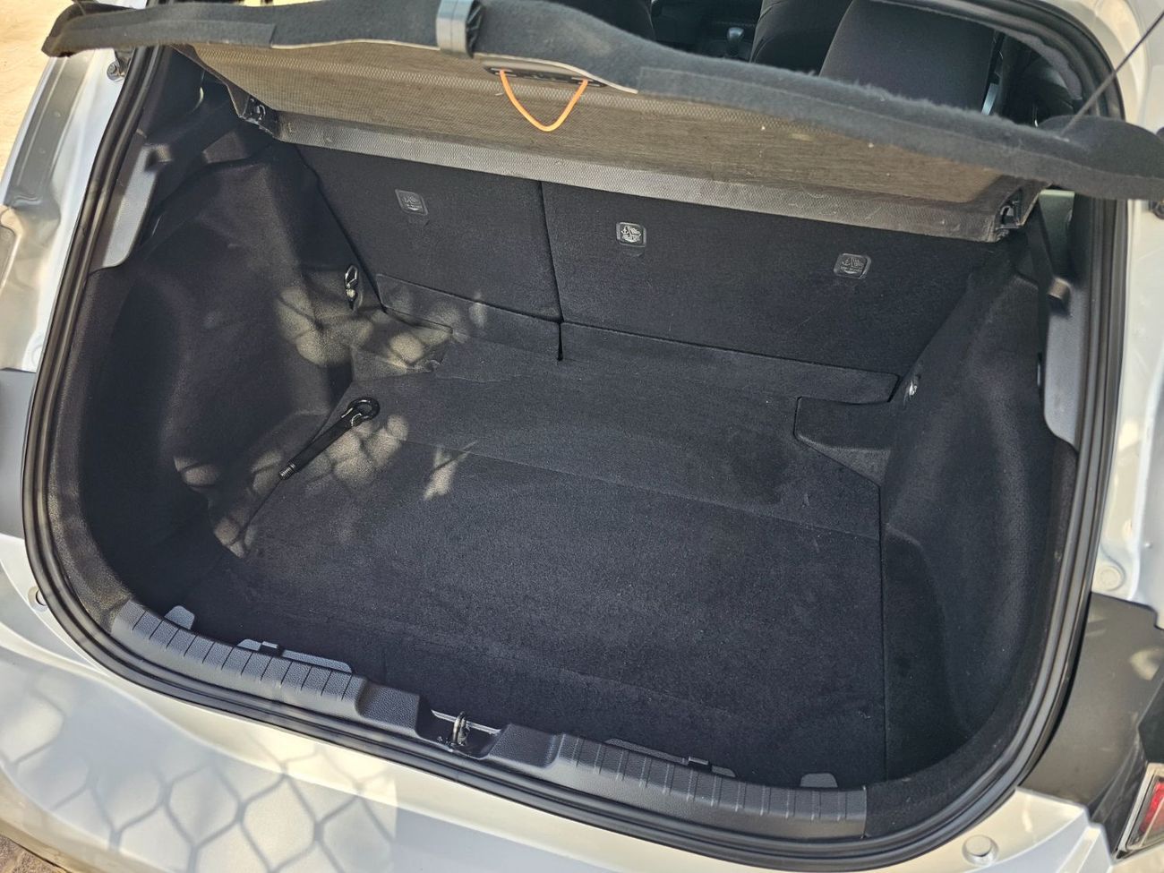 Toyota Corolla SE 2.0L