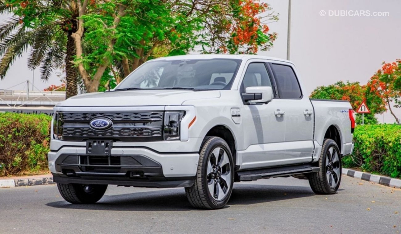 Ford F-150 LIGHTNING Platinum Electric 4WD. Local Registration +10%