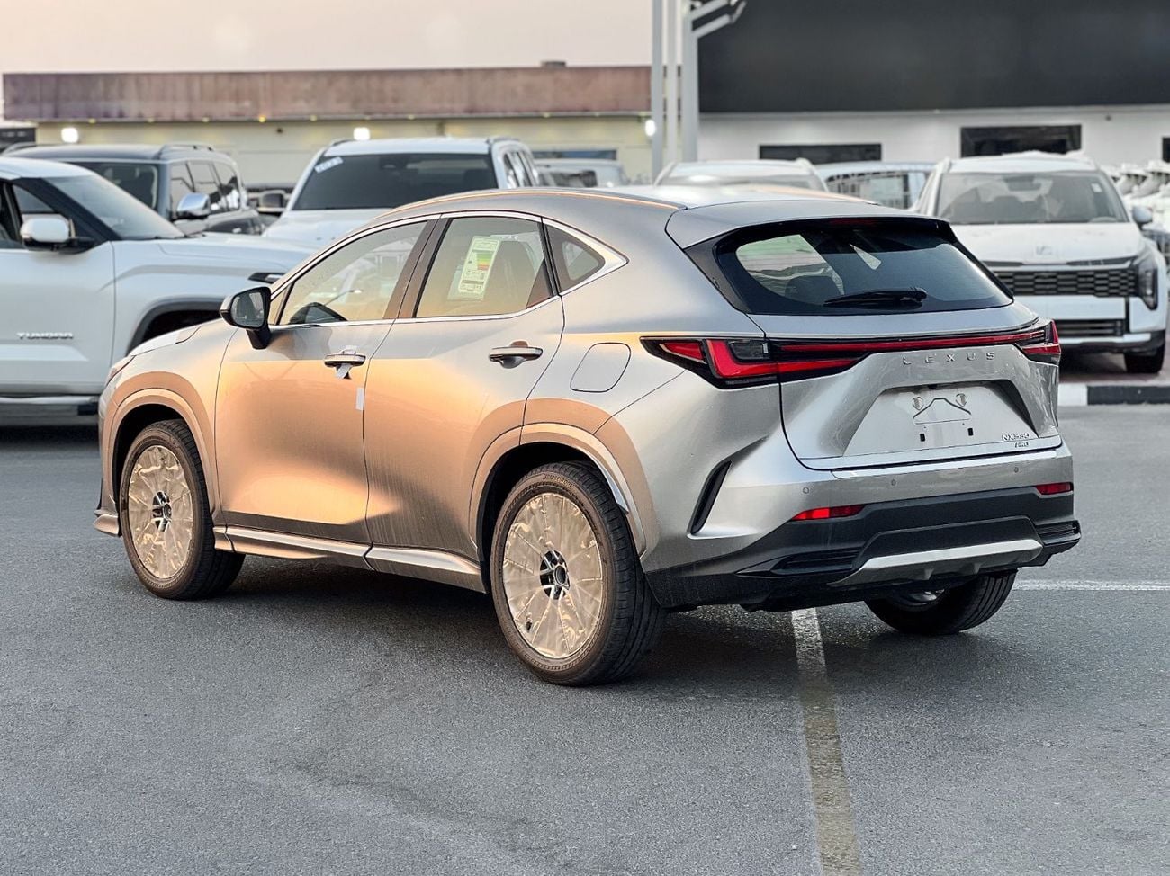 Lexus NX350 EXPORT ONLY - Lexus NX350 2.4L Elite