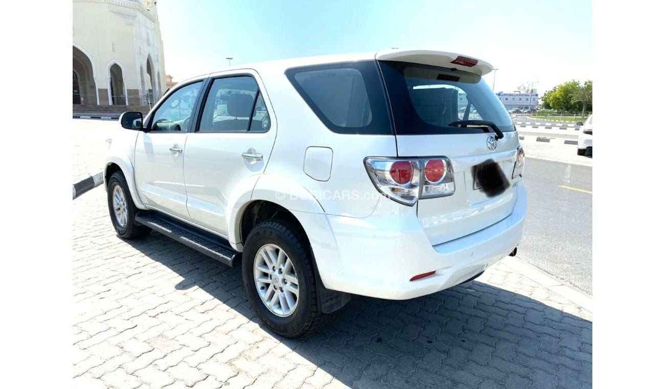Toyota Fortuner 2014 EXR Gulf specs low mileage agency service history 4x4 drive