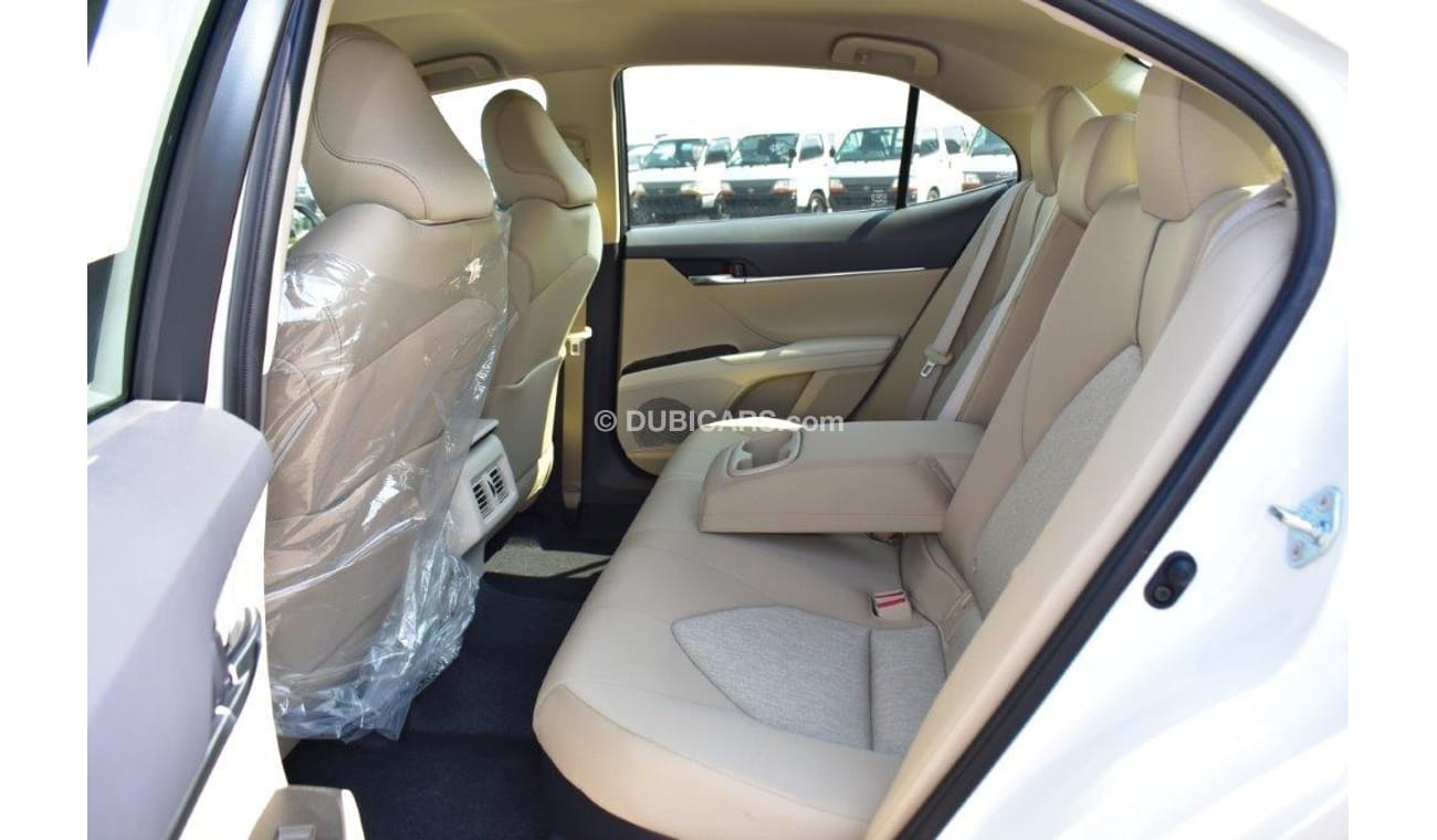 Toyota Camry LE Hybrid 2.5L E-CVT