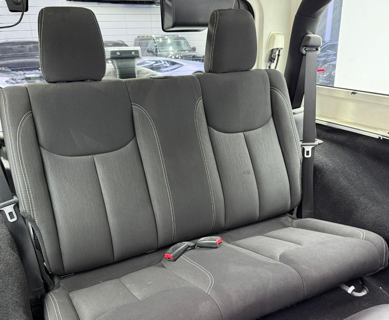 Jeep Wrangler Sahara 3.6L A/T 2015 Jeep Wrangler Sahara, Full Service History, Excellent Condition, GCC