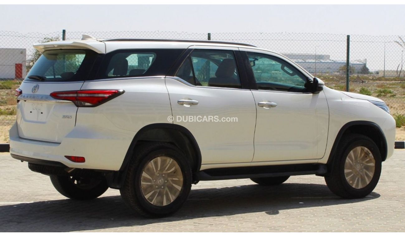 Toyota Fortuner Технические особенности РАЗМЕРЫ Дx Шx В (мм) 4795 X 1855 X 1835 КОЛЕСНАЯ БАЗА (мм)2745 ДОРОЖНЫЙ ПРОС