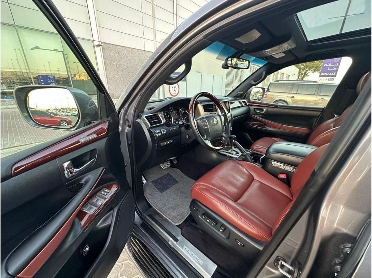 لكزس LX 570 Platinum Signature 5.7L LEXUS LX570s 2014 GCC// ACCIDENTS FREE// FULL OPTIONS// PERFECT CONDITION