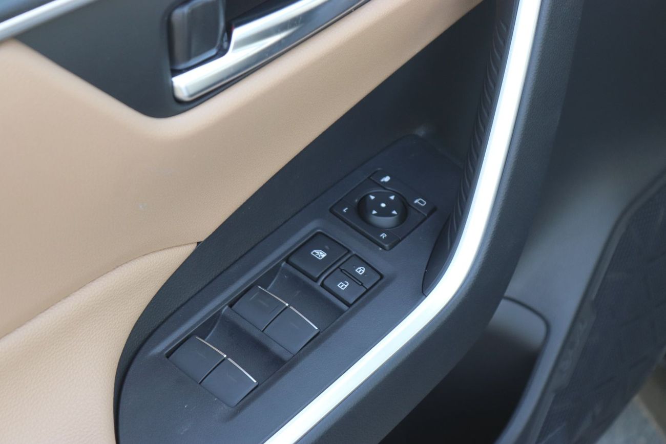 تويوتا راف ٤ 2.0 XLE - 4WD - PUSH START - SUNROOF - ALLOY WHEELS - ELECTRIC TAIL GATE - MODEL 2025