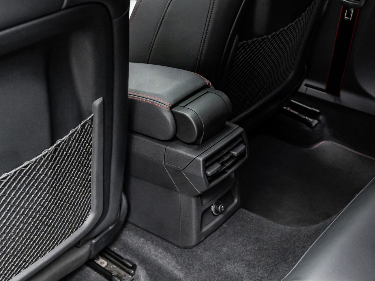 أودي RS3 TFSI quattro 2.5L Sedan