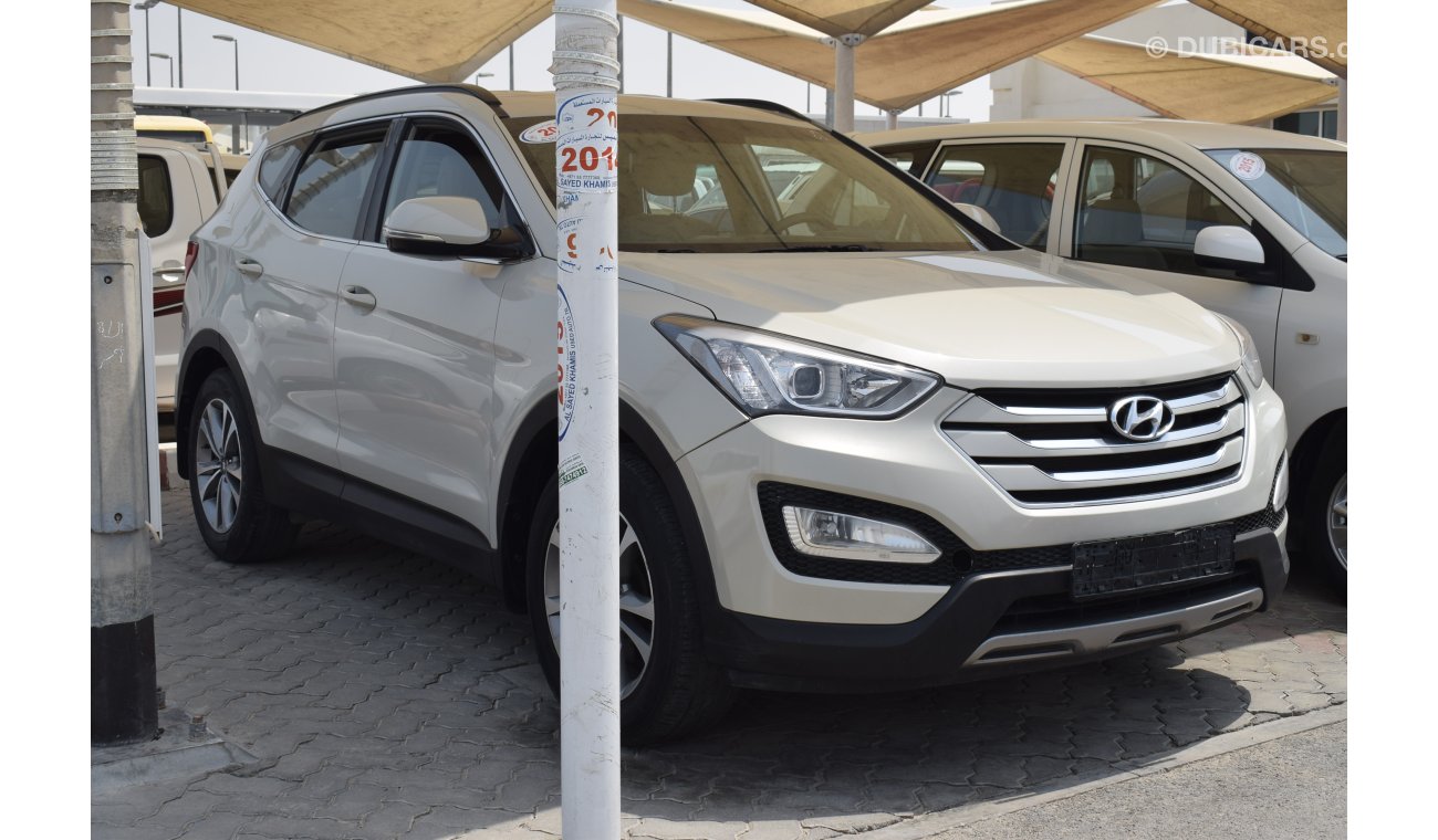 Hyundai Santa Fe 2015 CC No Accident No Paint A Perfect Condition