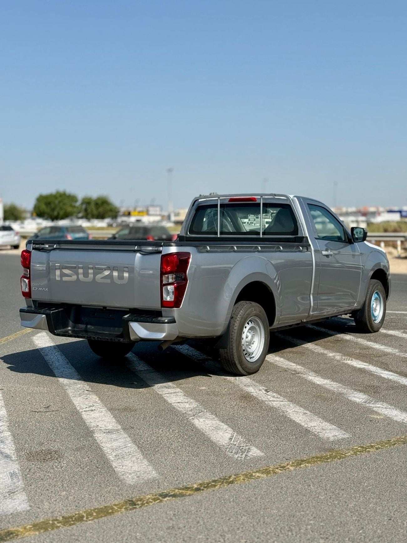 Isuzu DMax ISUZZ -D-MAX - SiNGLE CAB - 4x2 - 1.9L - DiESEL - SiLVER