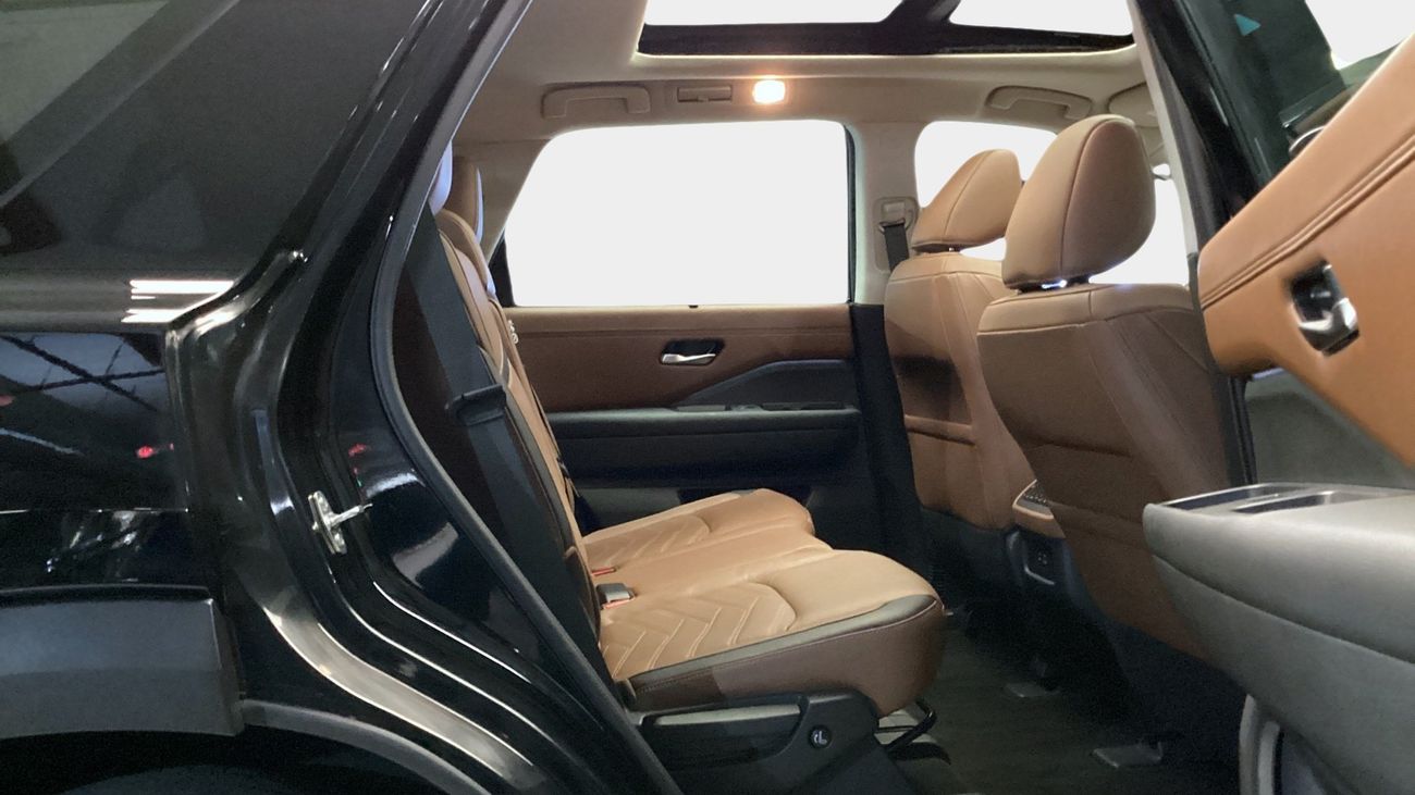 نيسان باثفايندر SL | شامل الضمان | 0 ﺪﻔﻋﺓ ﺃﻮﻟﻯ