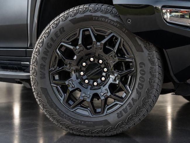 GMC Hummer EV EDITION 1, миниатюра 25