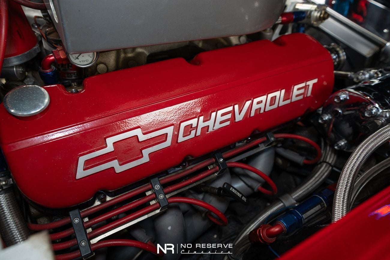 شيفروليه كورفت ZZ502 6 Speed Widebody Restomod