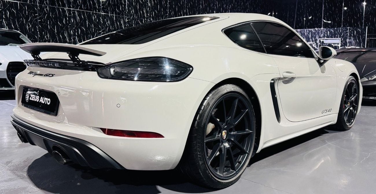 Porsche 718 Cayman GTS 4.0L A/T