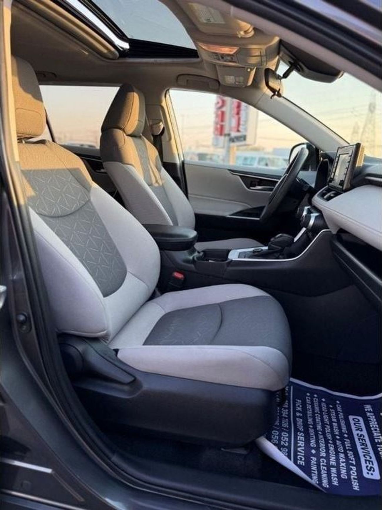 Toyota RAV4 Hybrid XLE 2021 Sunroof, push start